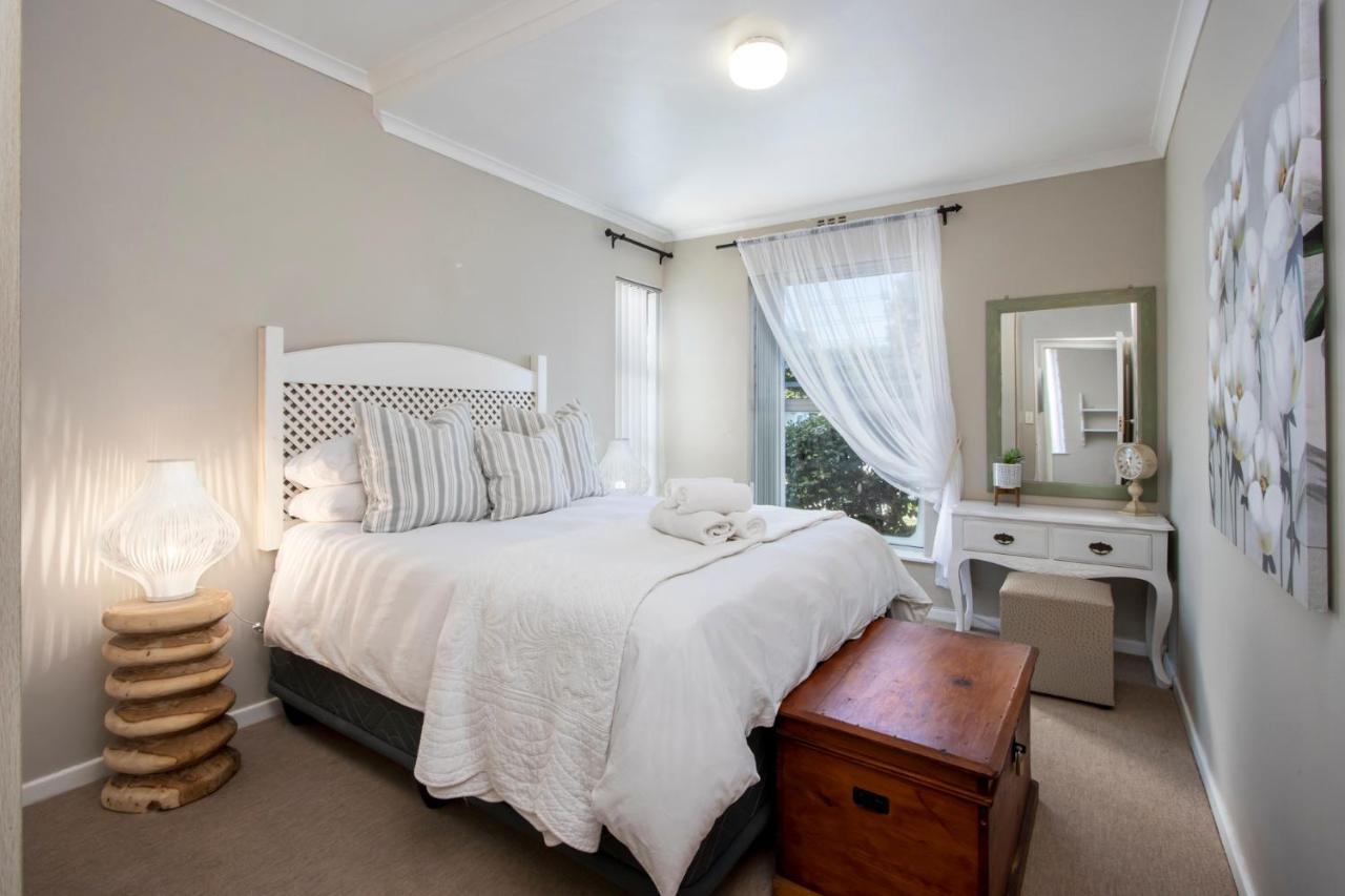 Апартаменты The Potting Shed Self Catering Херманус Экстерьер фото